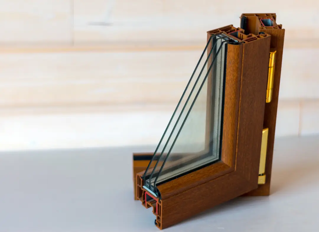 Installation de fenêtre en bois sur mesure Saint-Pryvé-Saint-Mesmin